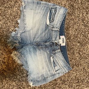 Jean shorts. Victoria’s Secret. Size 6